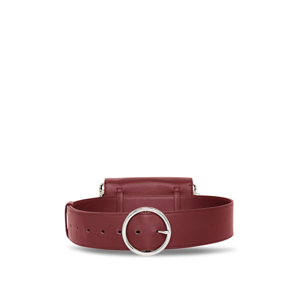 Valas Whit Whit Bag in Burgundy with silver chain on Well(un)known Available on Wellunknown.com
