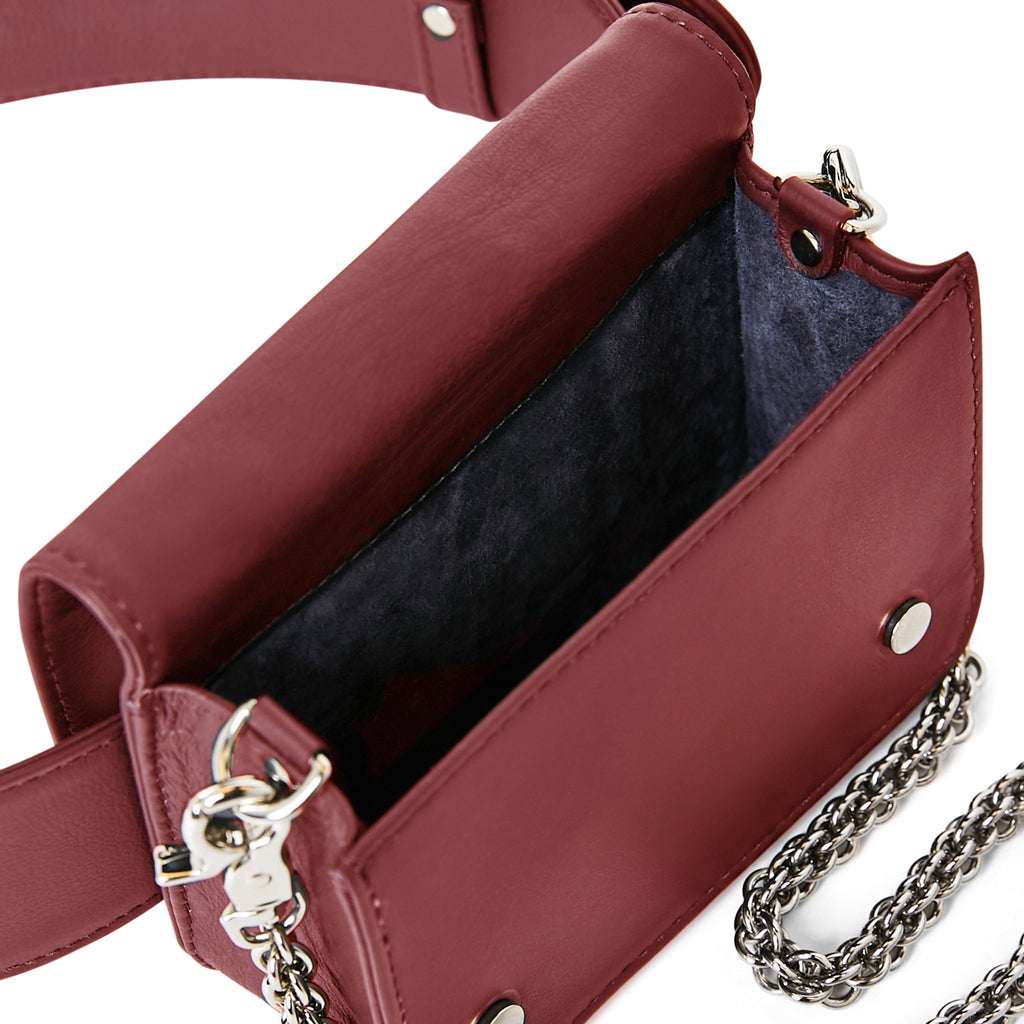 Valas Whit Whit Bag in Burgundy with silver chain on Well(un)known Available on Wellunknown.com